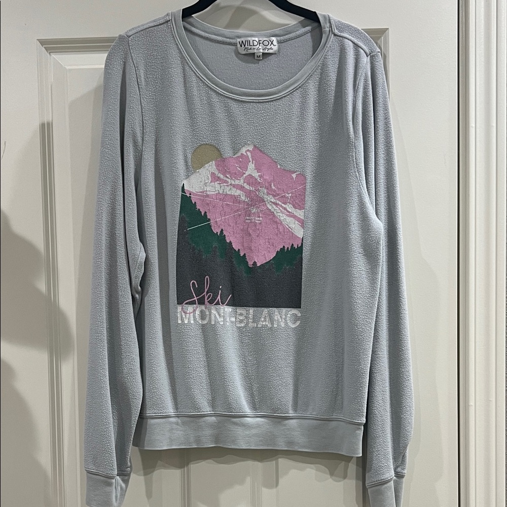 Wildfox “Ski Mont Blanc” pullover size M